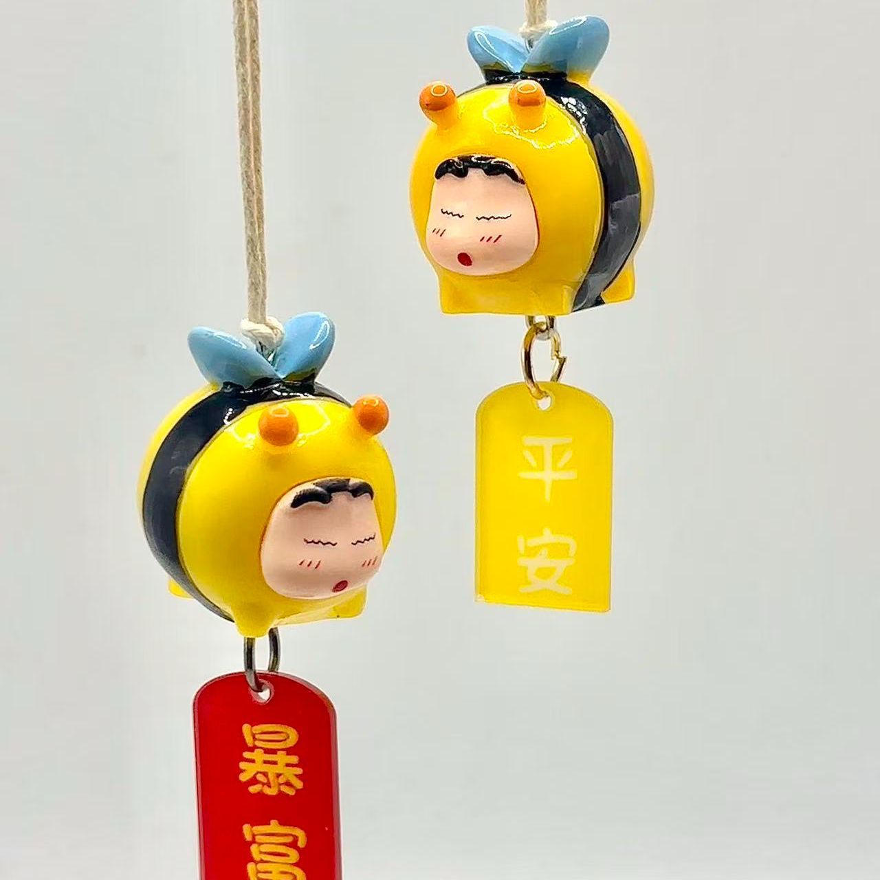 Crayon Shin-chan Bee Cosplay F - Car Accessories Decoration review and price